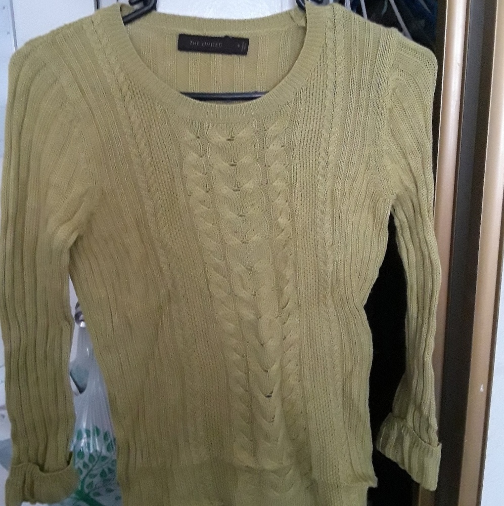 FREE CLOTHES!!!! - Picture 3 of 8